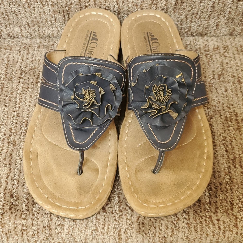 Cliffs by White Mountain Wedge Sandal